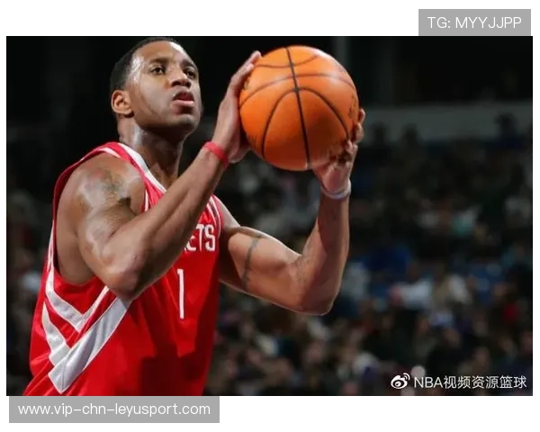 NBA球星后仰跳投如教科书般优雅——篮球艺术的极致演绎 NBA球星后仰跳投如教科书般优雅——篮球艺术的极致演绎